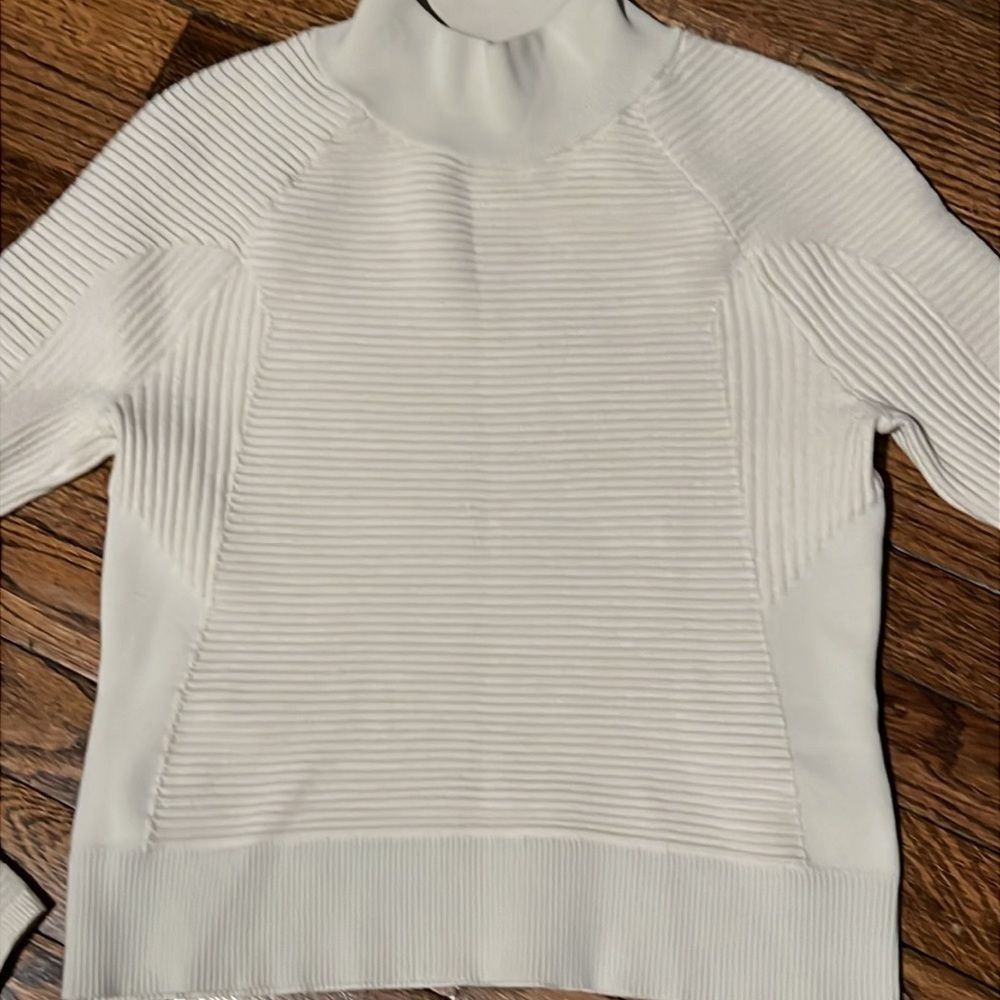 Lululemon Textured Geometric Mock Turtleneck Swea… - image 1